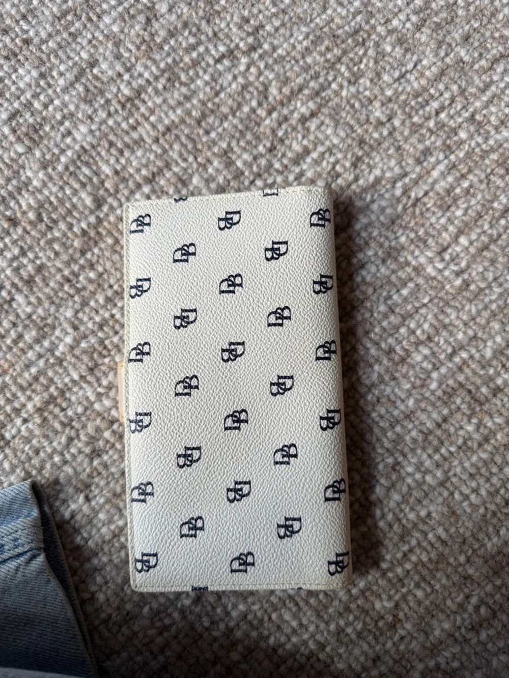 Dooney and Bourke small monogram wallets, pouch, and eye glass holder - Picture 12 of 16